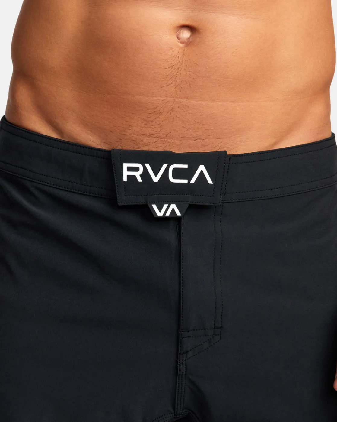 RVCA 17" GRAPPLER SHORTS Black Online