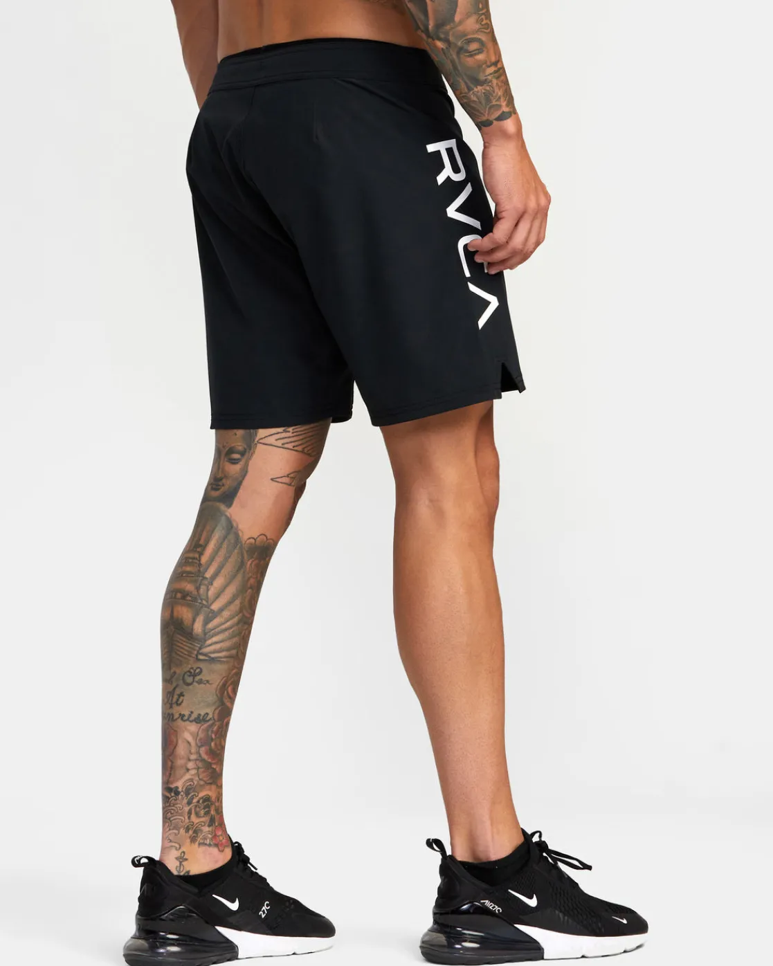 RVCA 17" GRAPPLER SHORTS Black Online