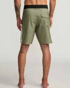 RVCA APEX 2 BOARDSHORTS 18'' Aloe
