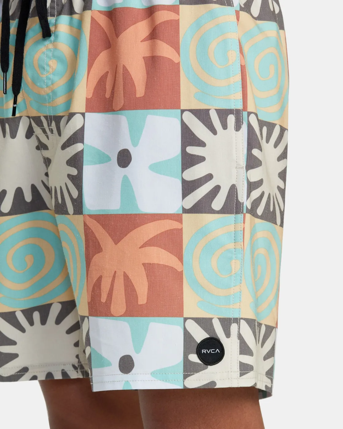 RVCA ATLAS ELASTIC WAIST 17" BOARDSHORTS Multi Check Clearance