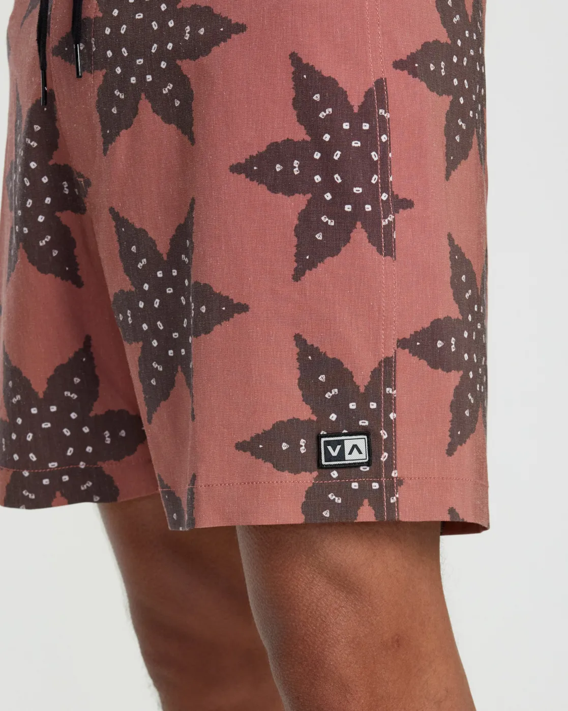 RVCA CROSS UP TRUNK 16" BOARDSHORTS Seal Brown Sale