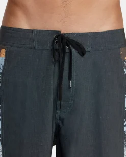 RVCA DRAIN BOARDSHORTS 20'' Black Clearance