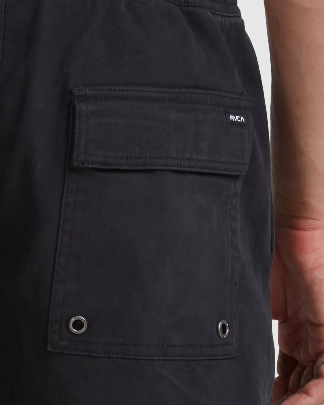 RVCA ESCAPE PRINT 17" SHORTS Black New