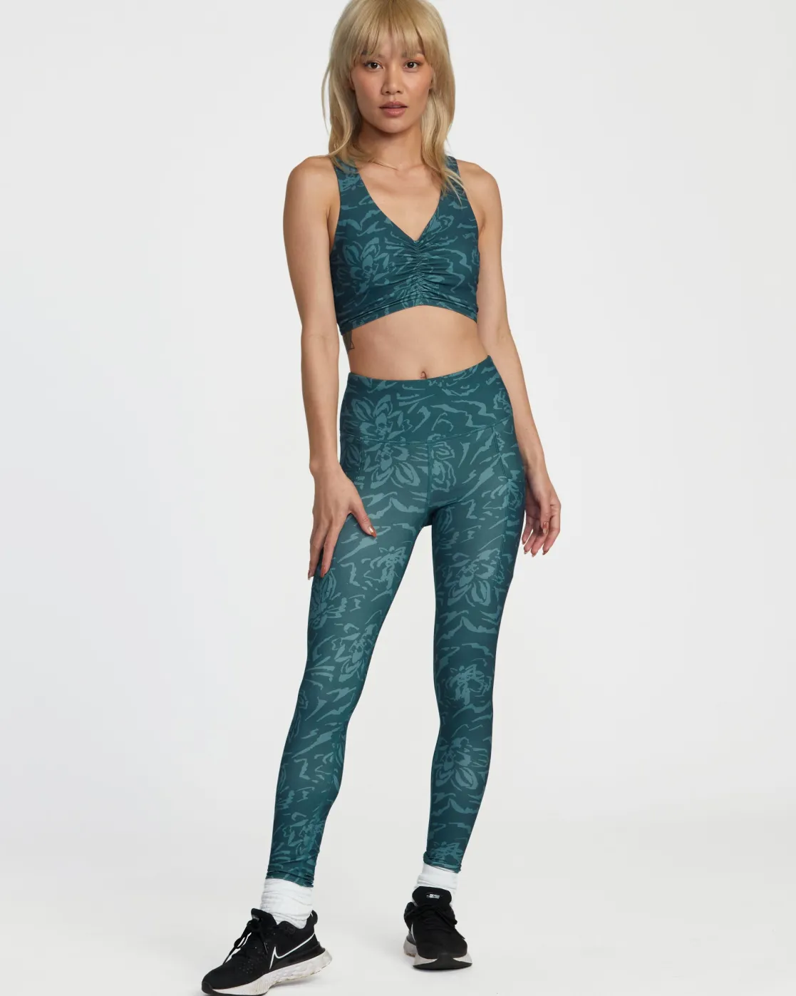 RVCA GATHERED FRONT FITTED CROP TOP Lotus Online