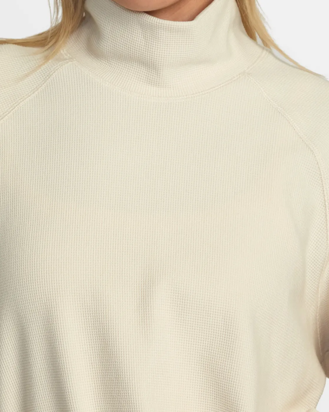 RVCA SOFIE WAFFLE MOCK NECK Latte Hot