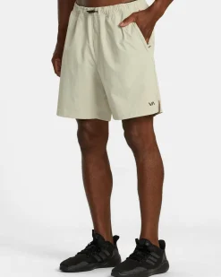 RVCA SPECTRUM TECH SHORT UTILITY SHORTS Chalk Outlet