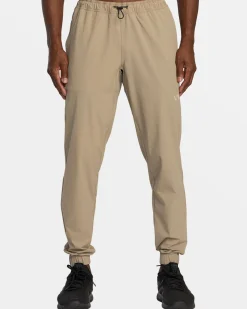 RVCA SPECTRUM TECH SLIM FIT PANTS Dark Khaki Hot